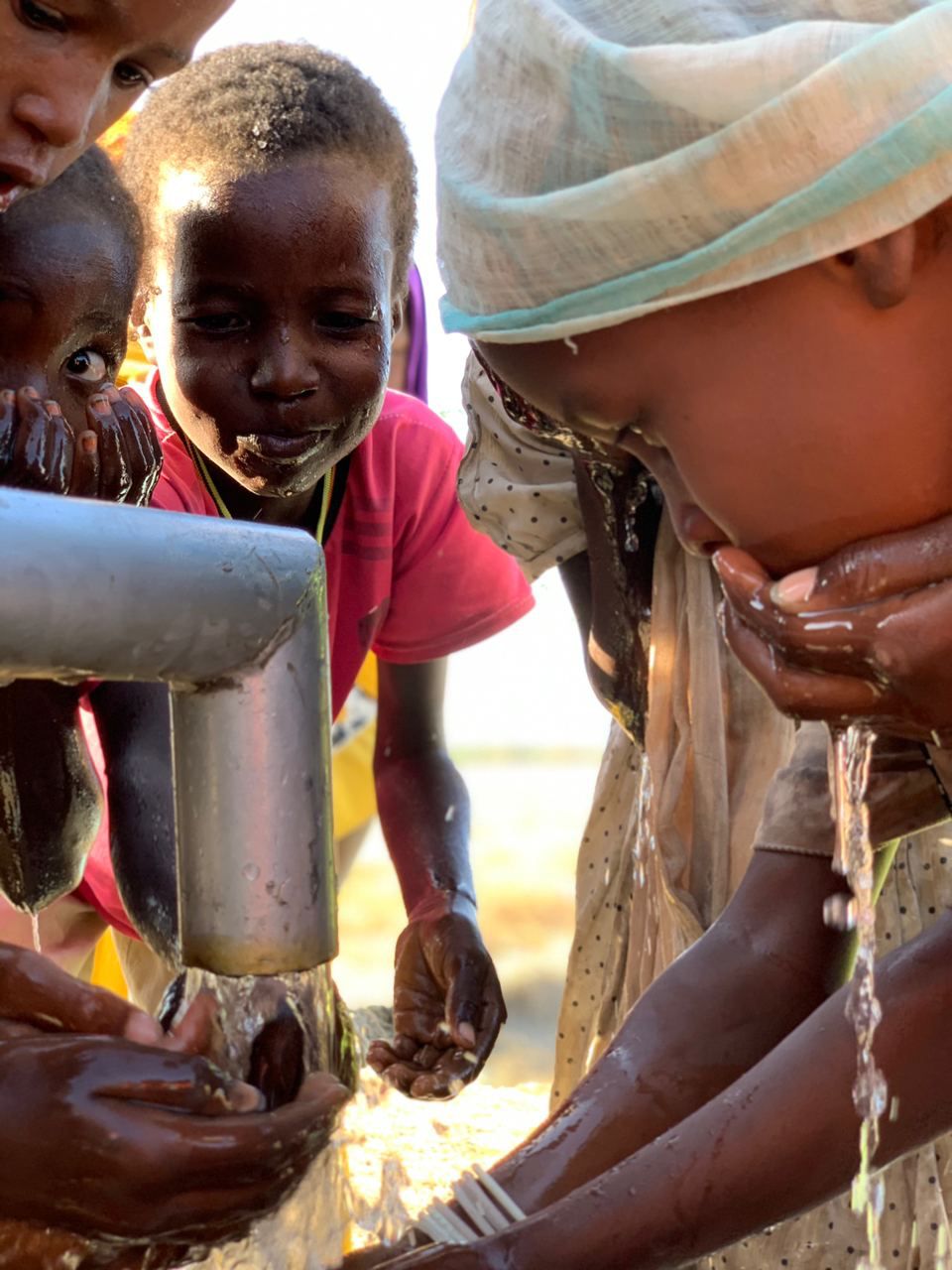 Afrika Su Kuyusu (Tam)